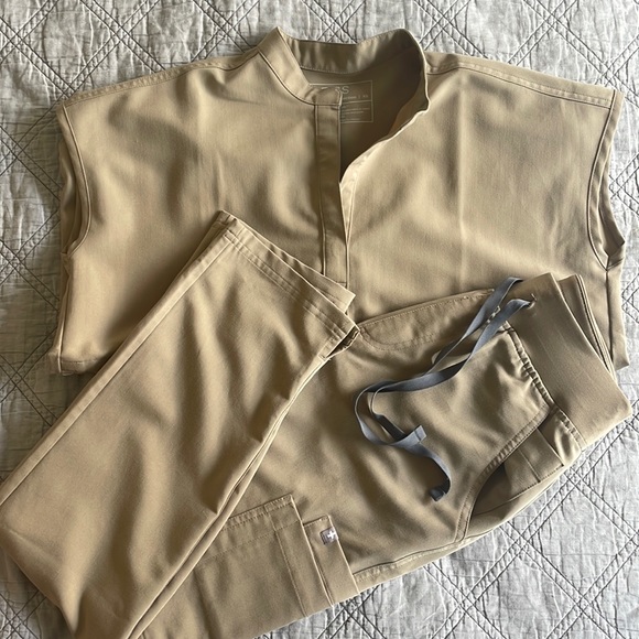 Figs Other Figs Scrub Set In Color Latte Poshmark